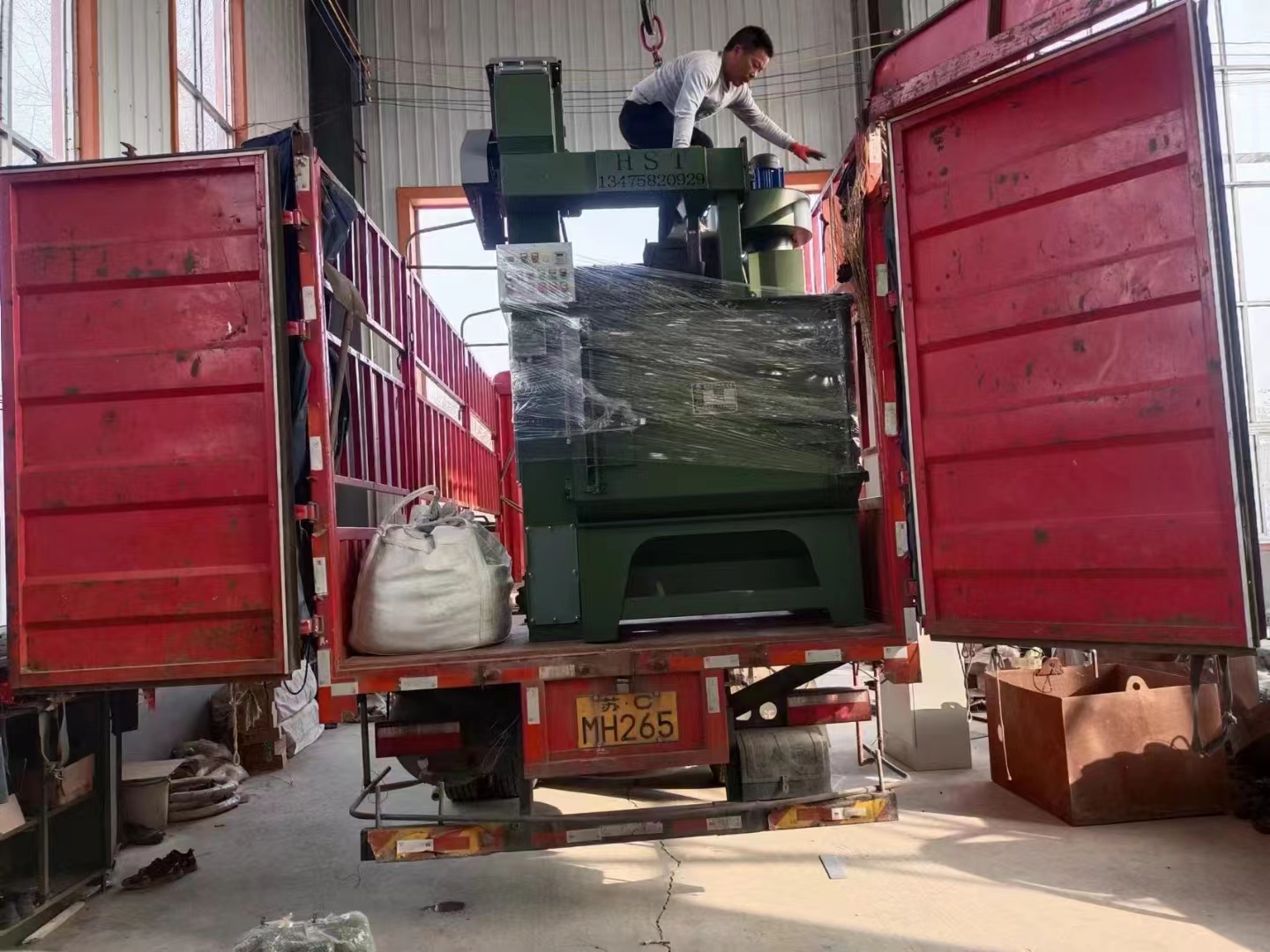 鋁型材拋丸打砂機_拋丸打砂機工作原理_鋁型材拋丸砂機打磨視頻