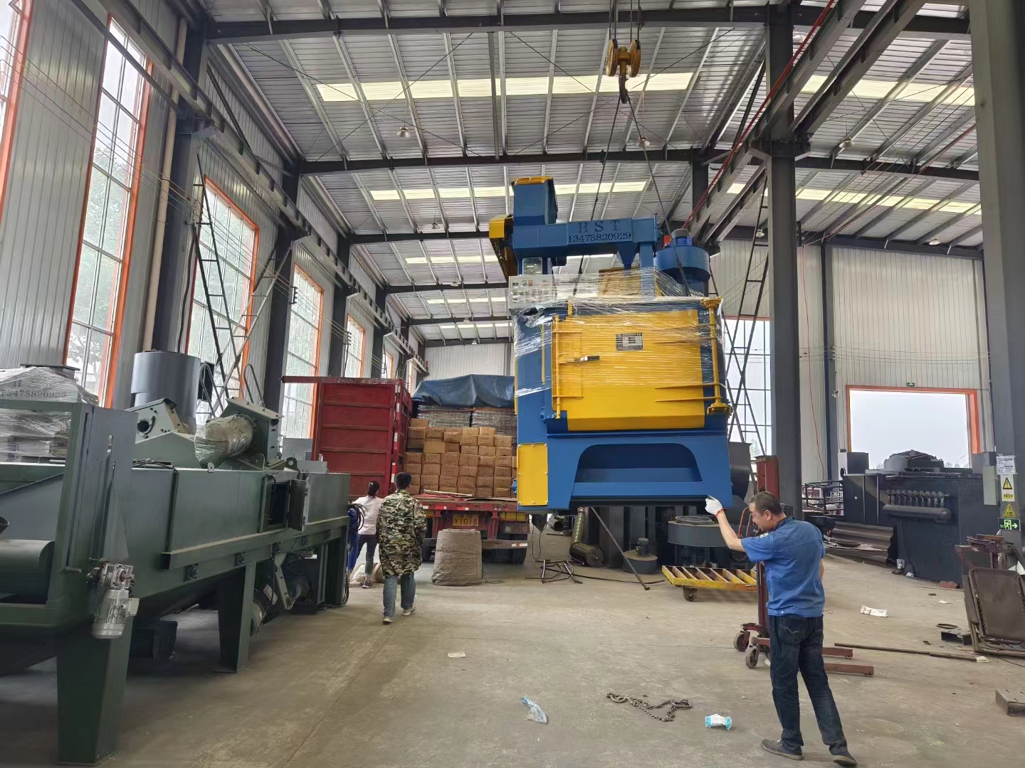 角鋼打砂除銹機_角鋼除銹砂機打磨視頻_鋼砂除銹機是什么樣子的