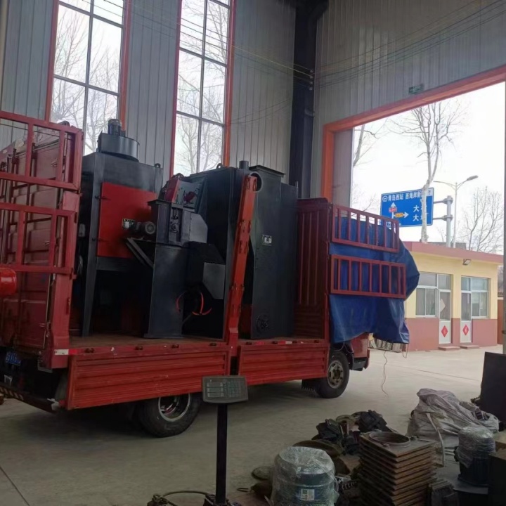 履帶式拋丸機結構及工作原理_連續(xù)履帶通過式拋丸清理機_履帶式拋丸機如何換履帶